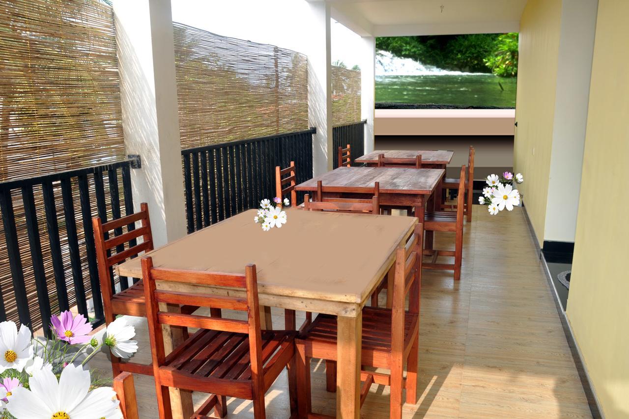 Hotel Pearl Gate Chilaw Ngoại thất bức ảnh